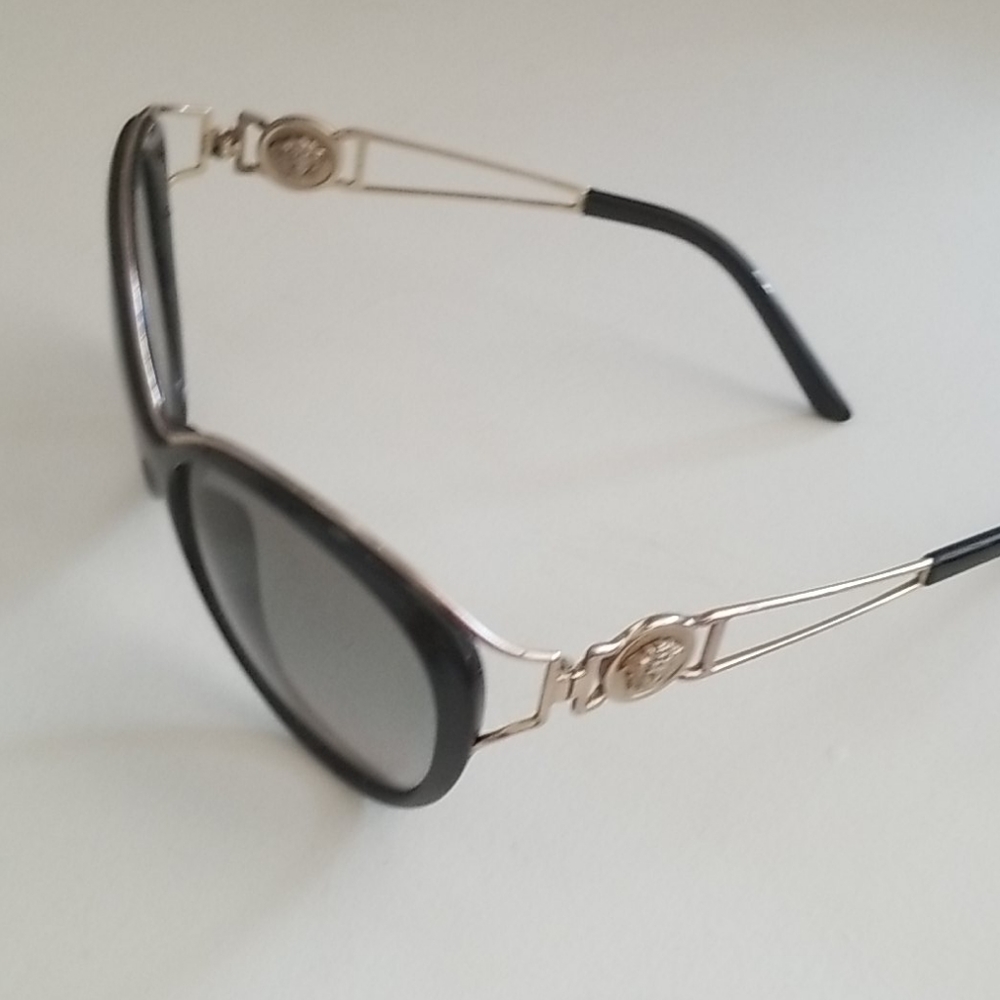 Versace Sunglasses - Picture 3 of 4
